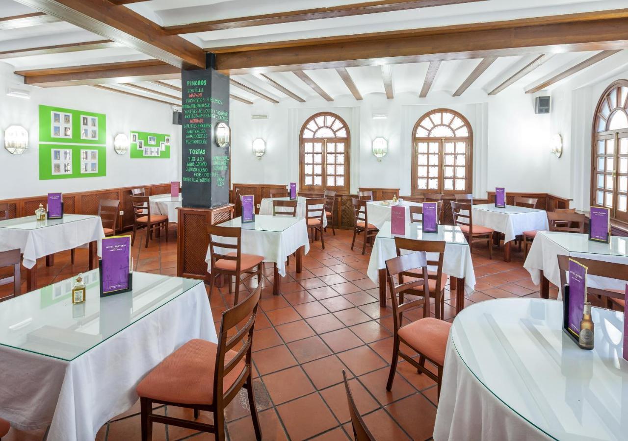 Hotel Plateria Écija Екстериор снимка