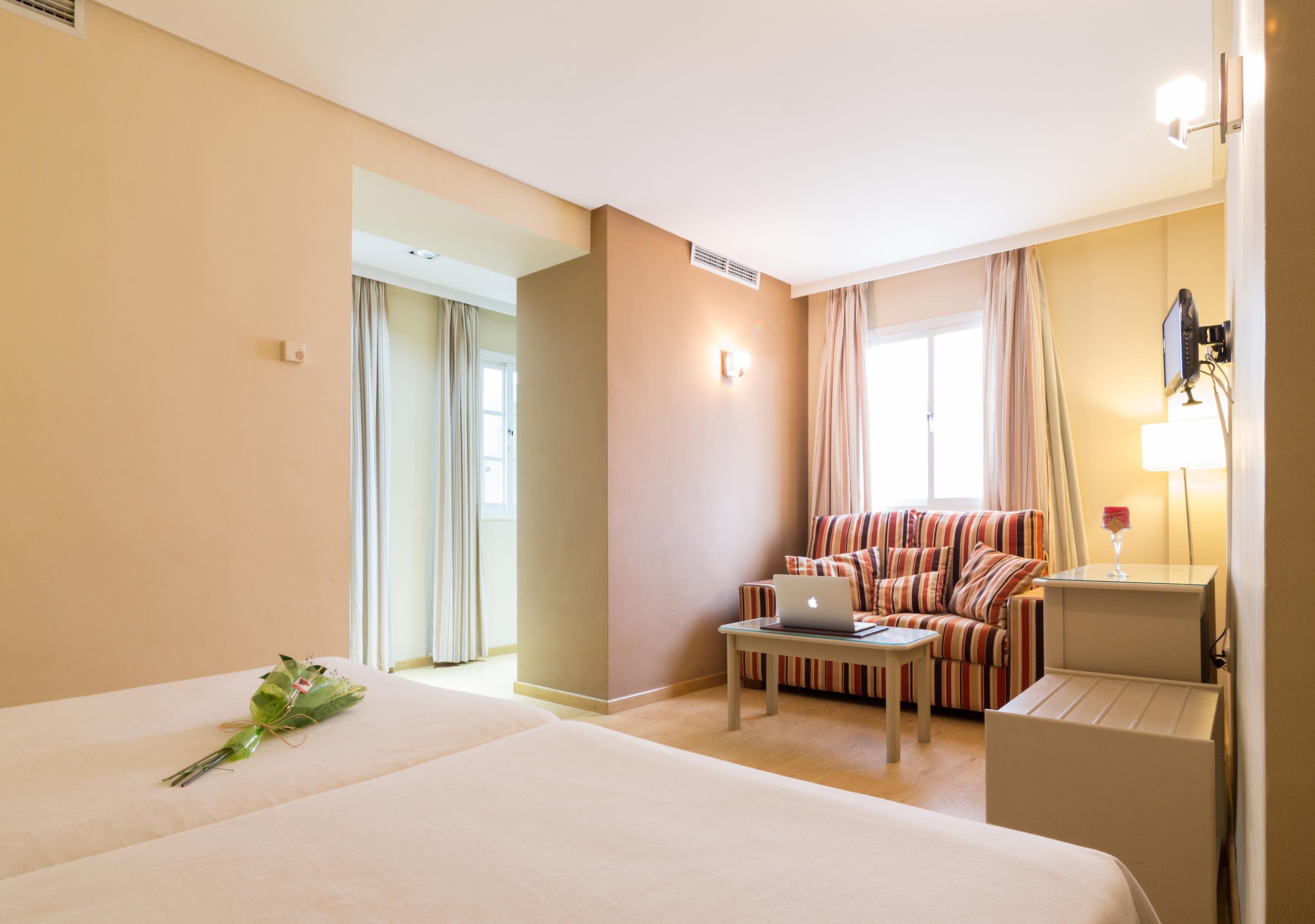 Hotel Plateria Écija Екстериор снимка