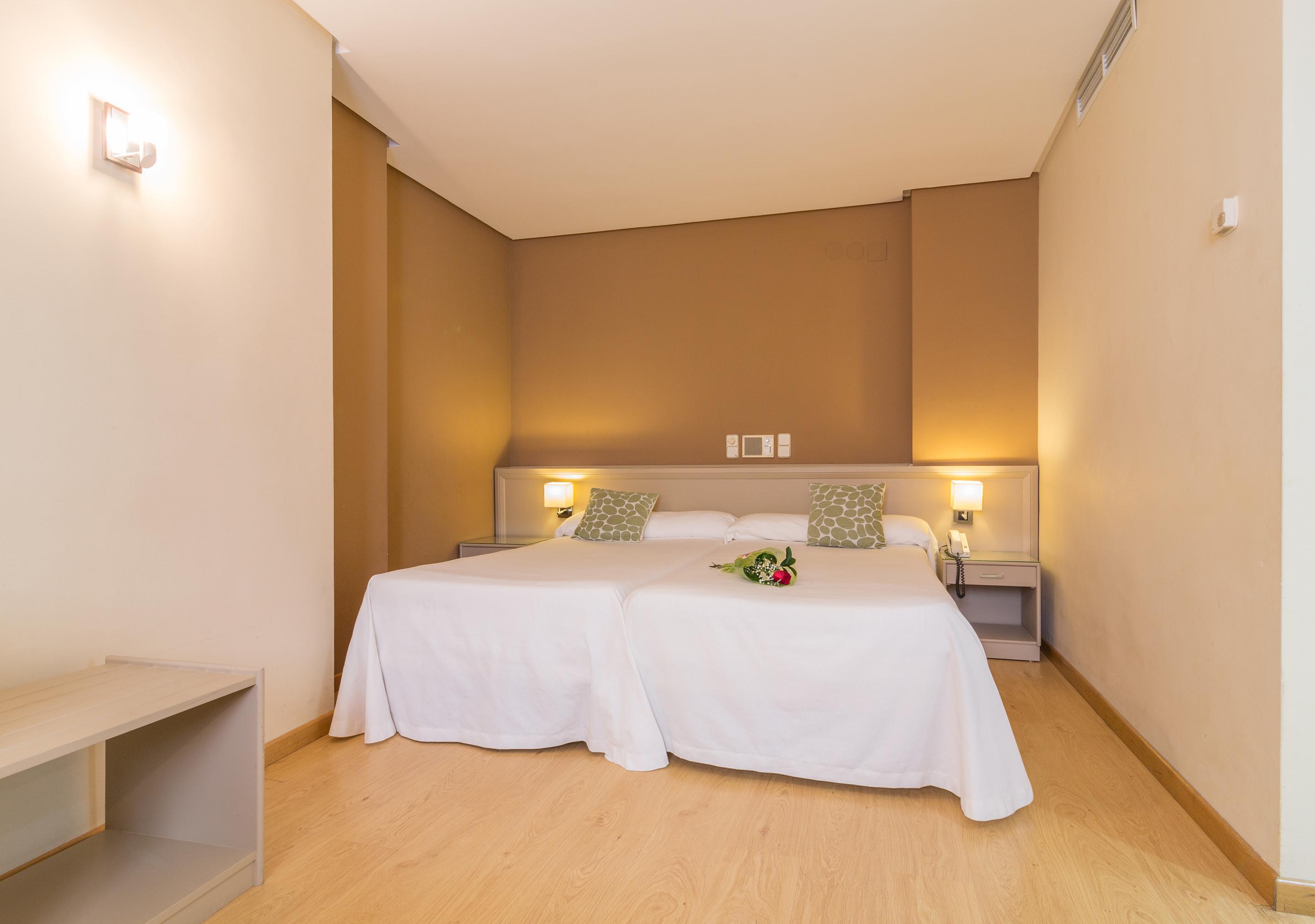Hotel Plateria Écija Екстериор снимка