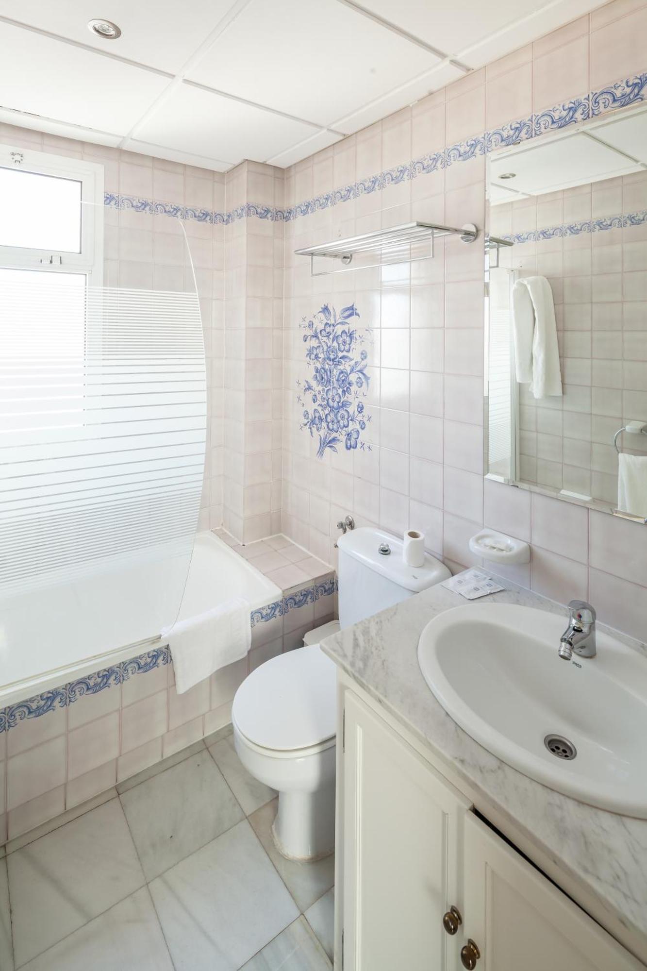 Hotel Plateria Écija Екстериор снимка
